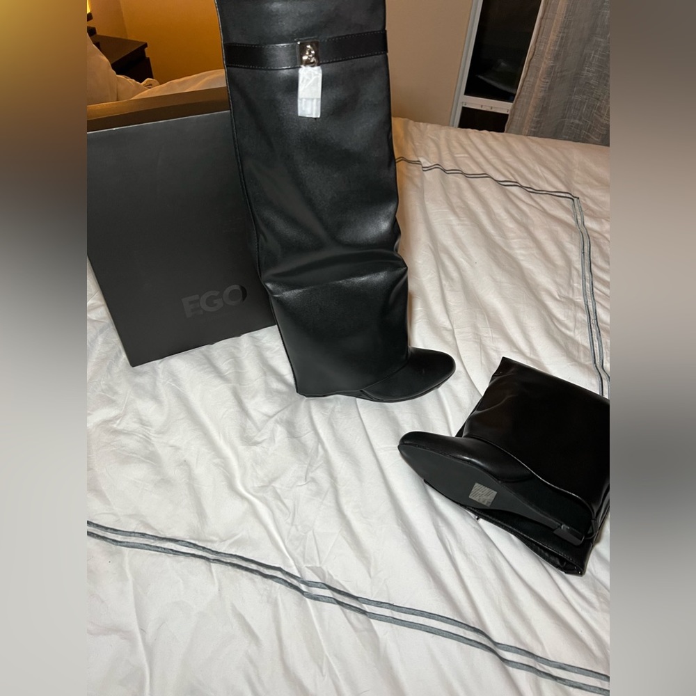 BRAND NEW NEVER WORN black padlock boots from EGO OFFICIAL
